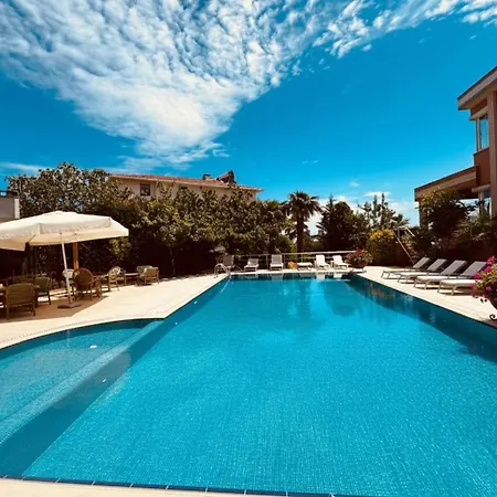 Hotel Treekos Boutique Istanbul Airport 4*